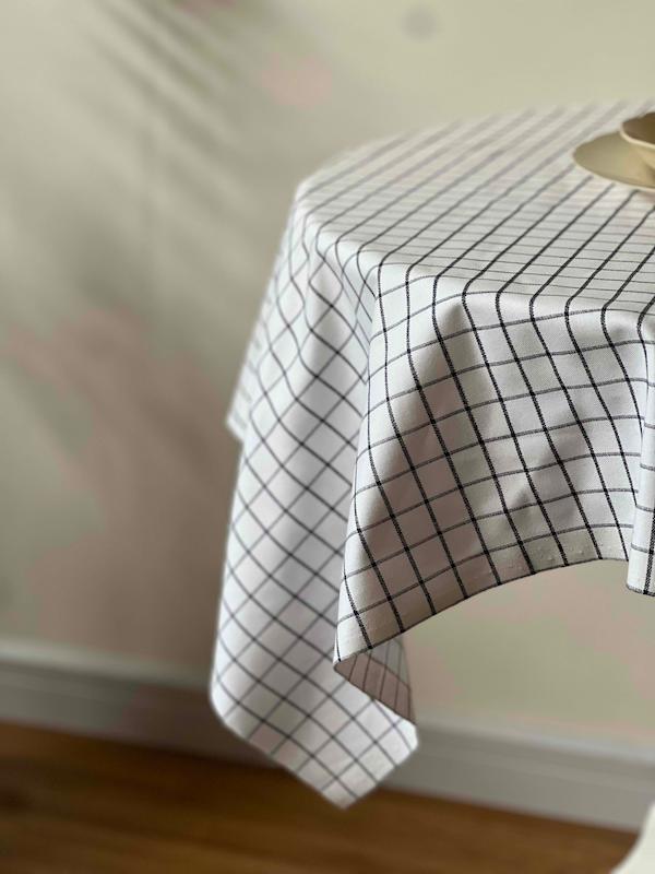 رومیزی پارچه ای طرح ایکیا